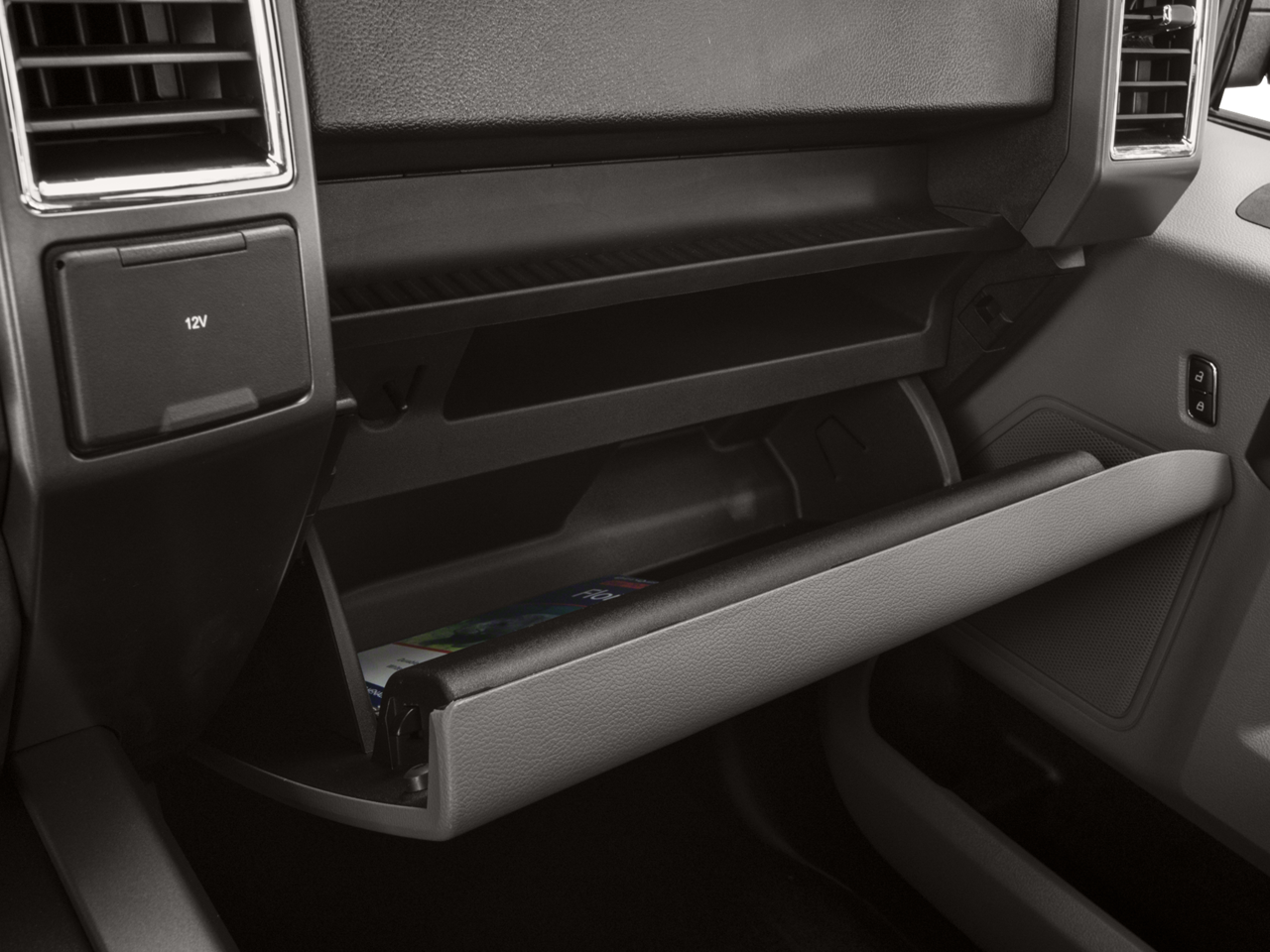 2016 Ford F-150 4WD SuperCrew 145 XLT