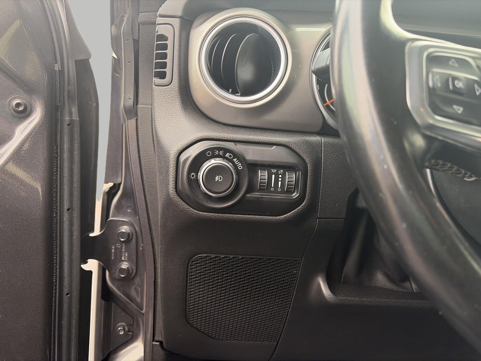 2020 Jeep Wrangler Unlimited Sahara 4x4