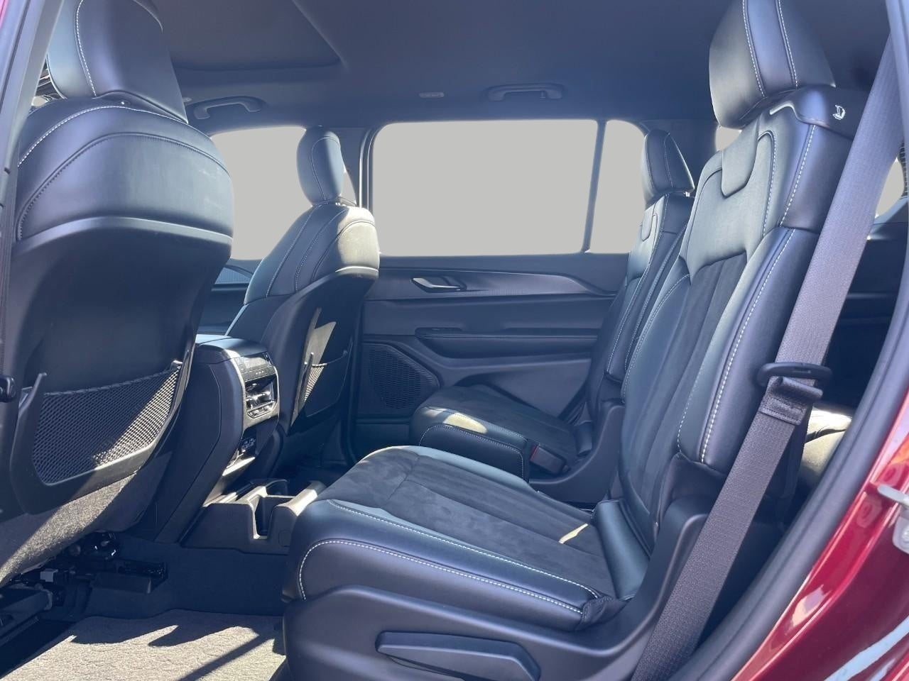 2023 Jeep Grand Cherokee L Altitude X 4x4