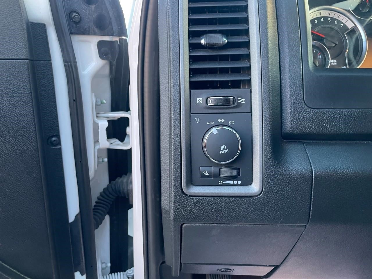 2022 RAM 1500 CLASSIC CREW CAB