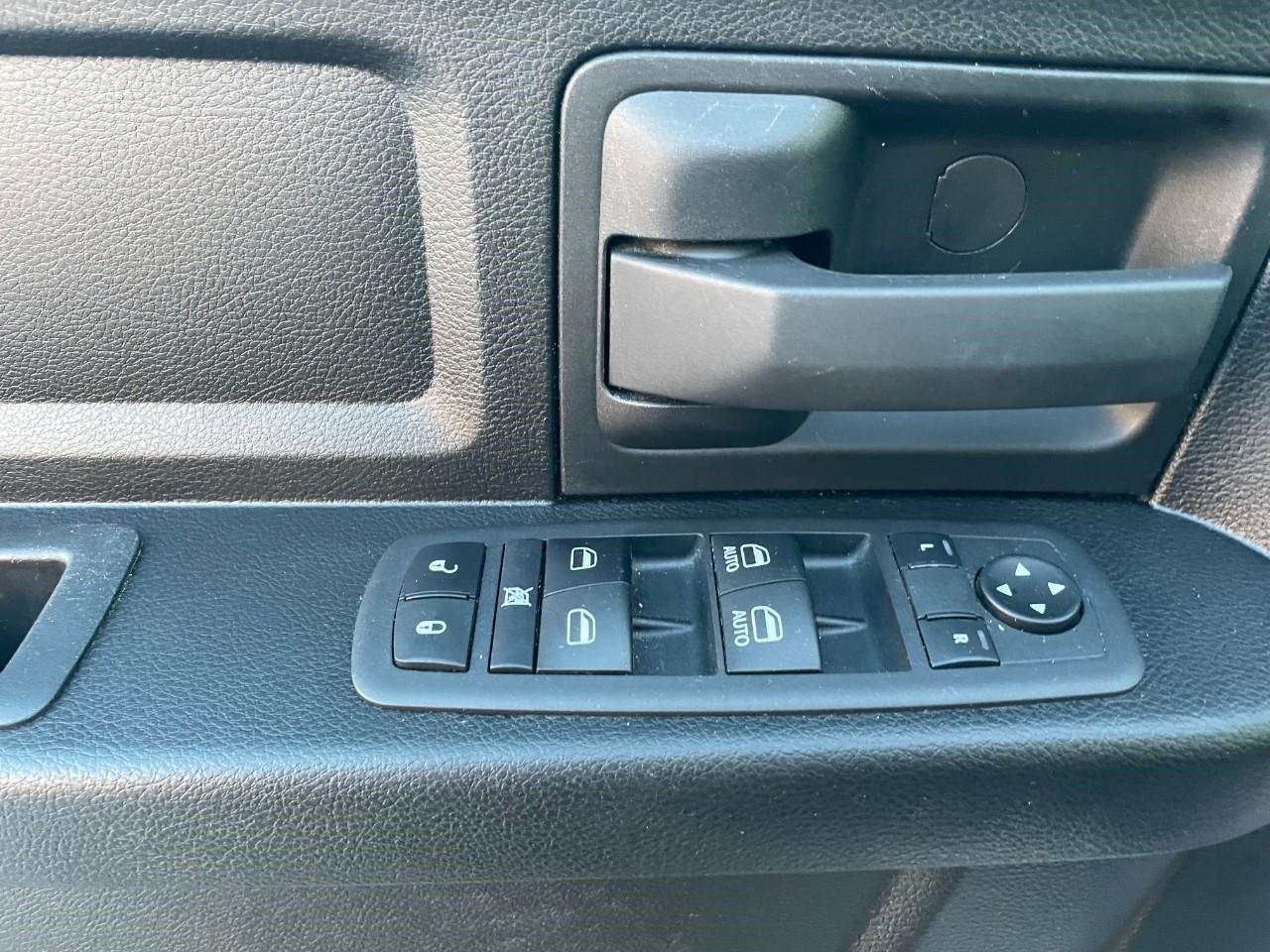 2022 RAM 1500 CLASSIC CREW CAB