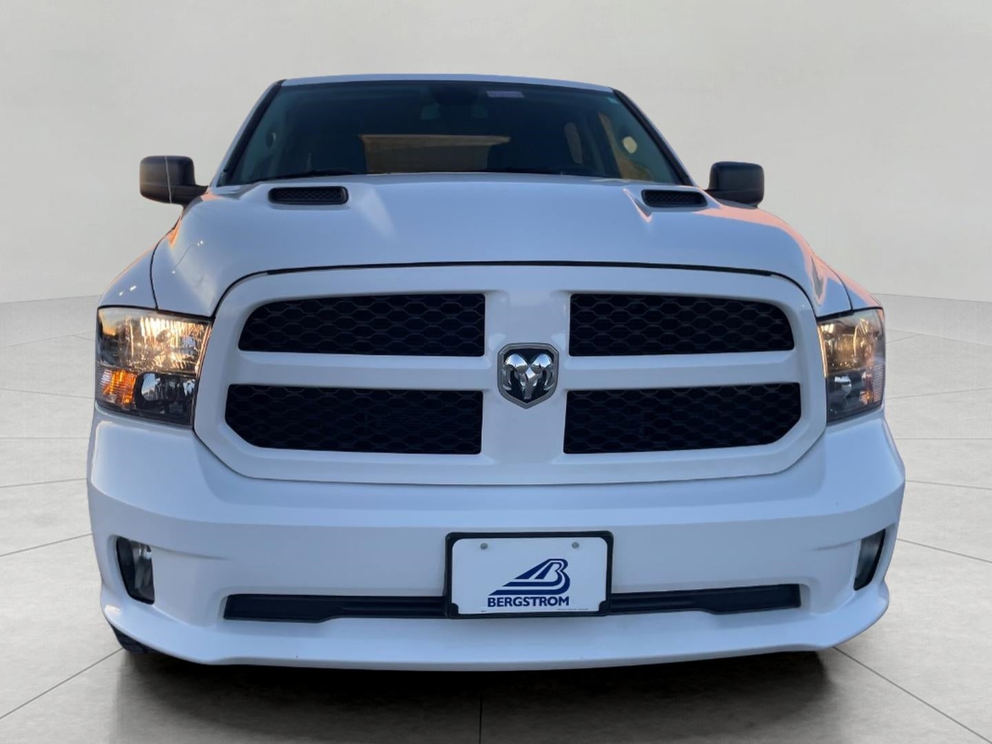 2022 RAM 1500 CLASSIC CREW CAB