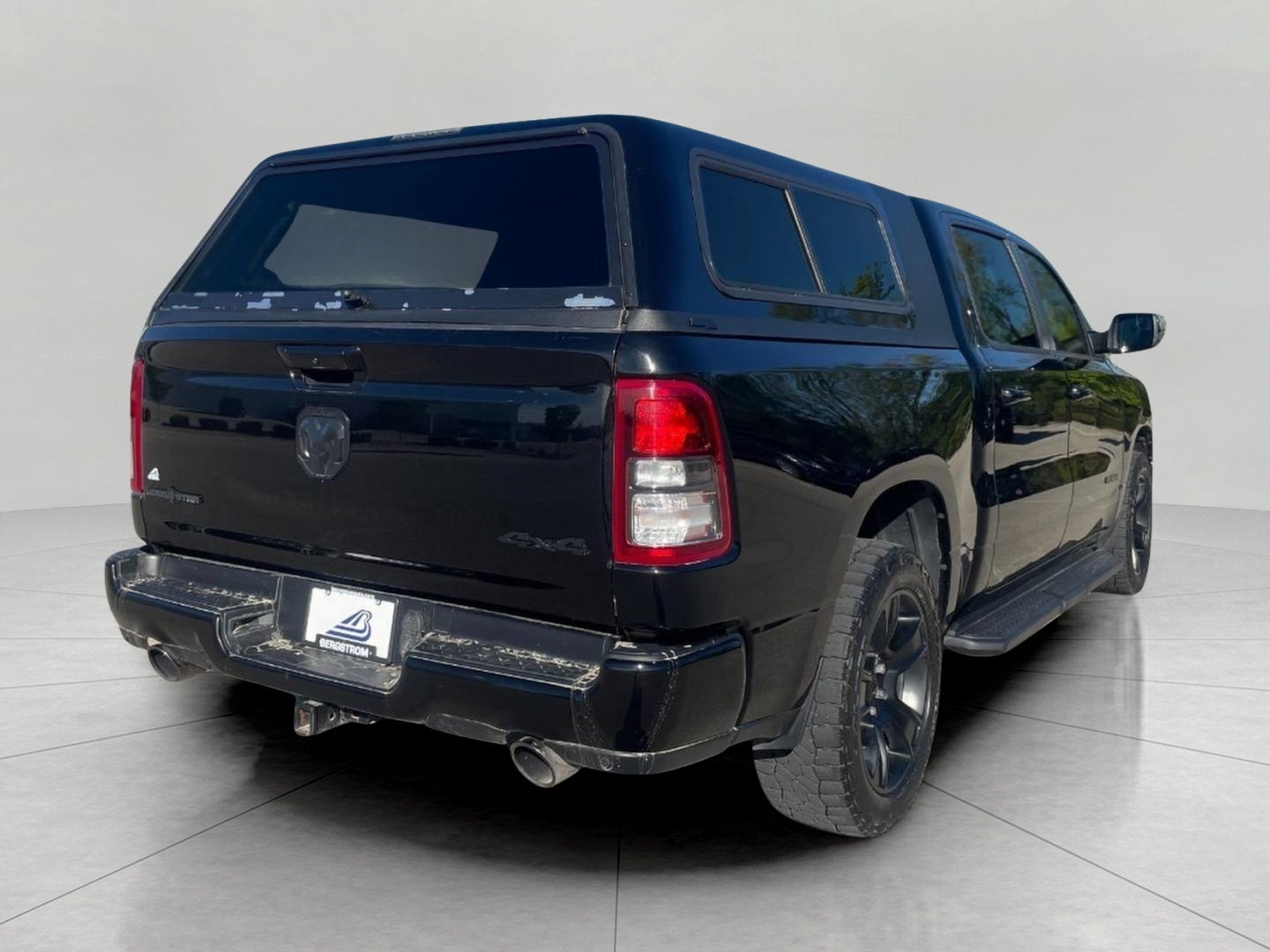 2023 RAM 1500 Lone Star 4x4 Crew Cab 5'7 Box