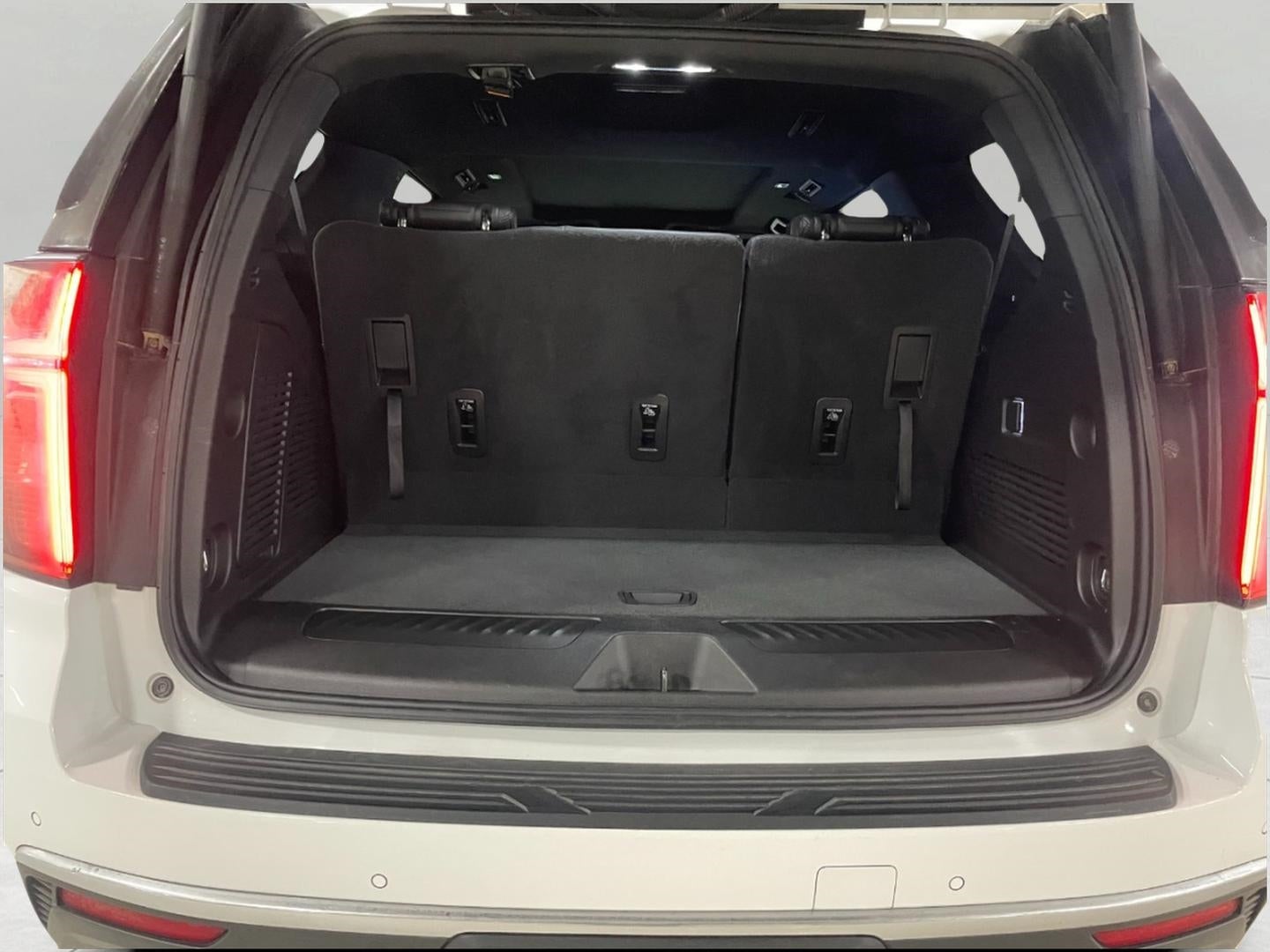 2023 Chevrolet Tahoe 4WD 4dr LT