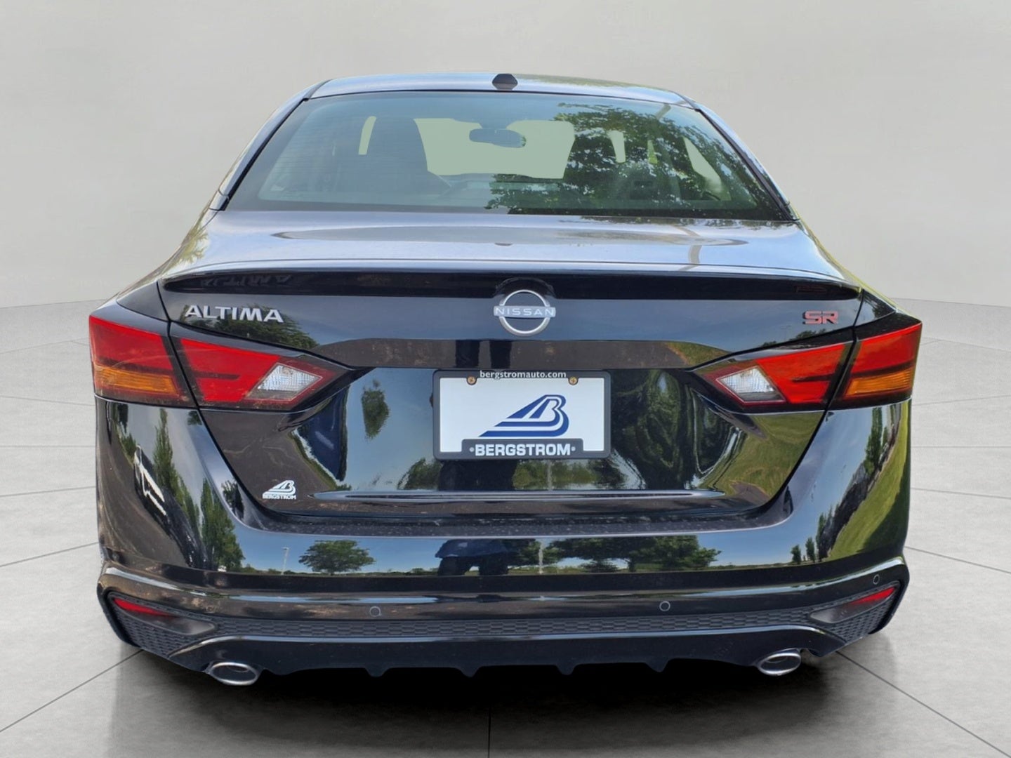 2026 Nissan Altima SR FWD