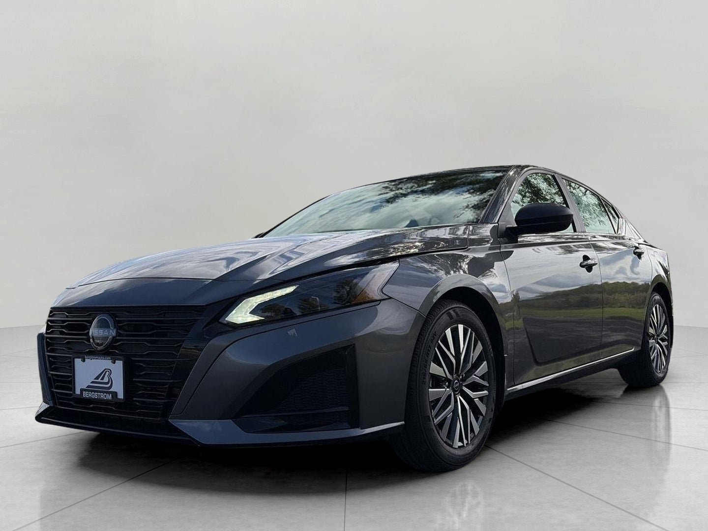 2026 Nissan Altima SV FWD
