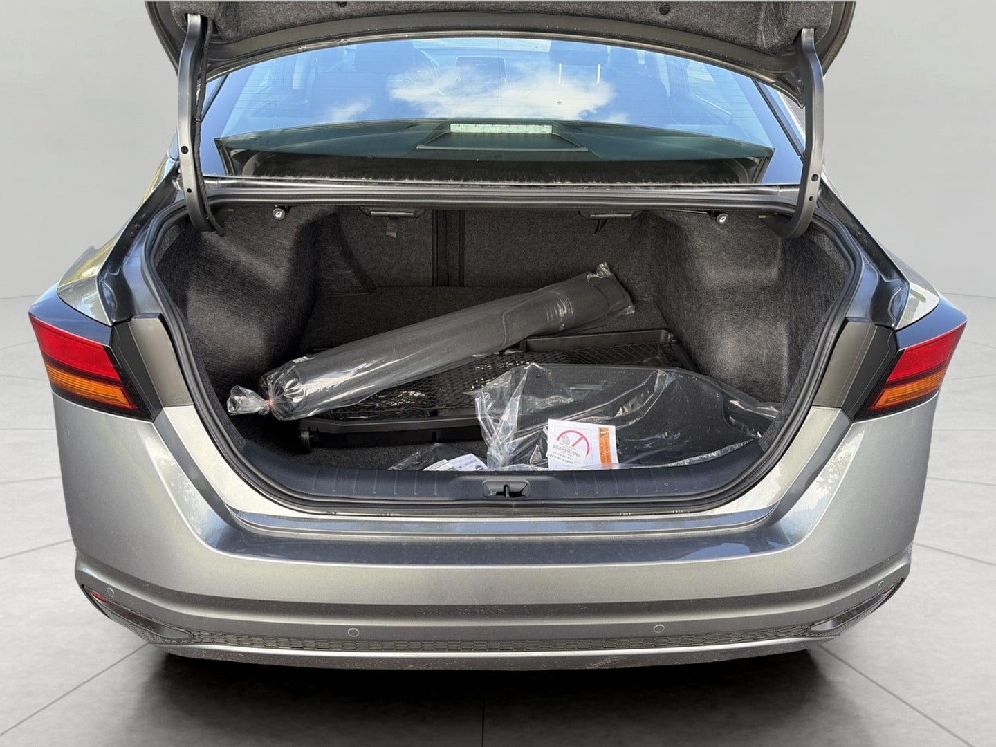 2026 Nissan Altima SV FWD