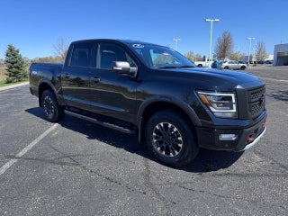2023 Nissan TITAN CREW CAB