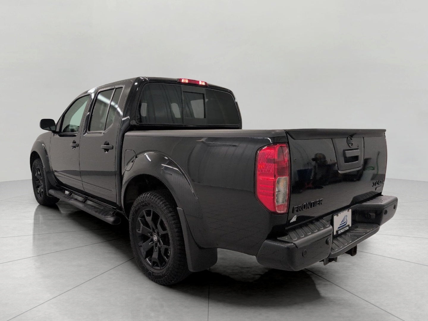 2021 Nissan Frontier Crew Cab 4x4 SV Auto