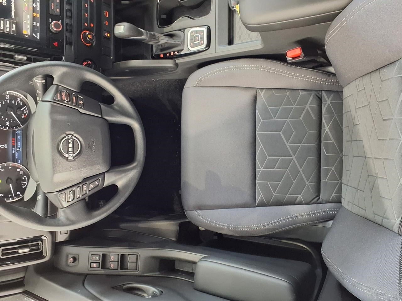 2026 Nissan Frontier Crew Cab SV