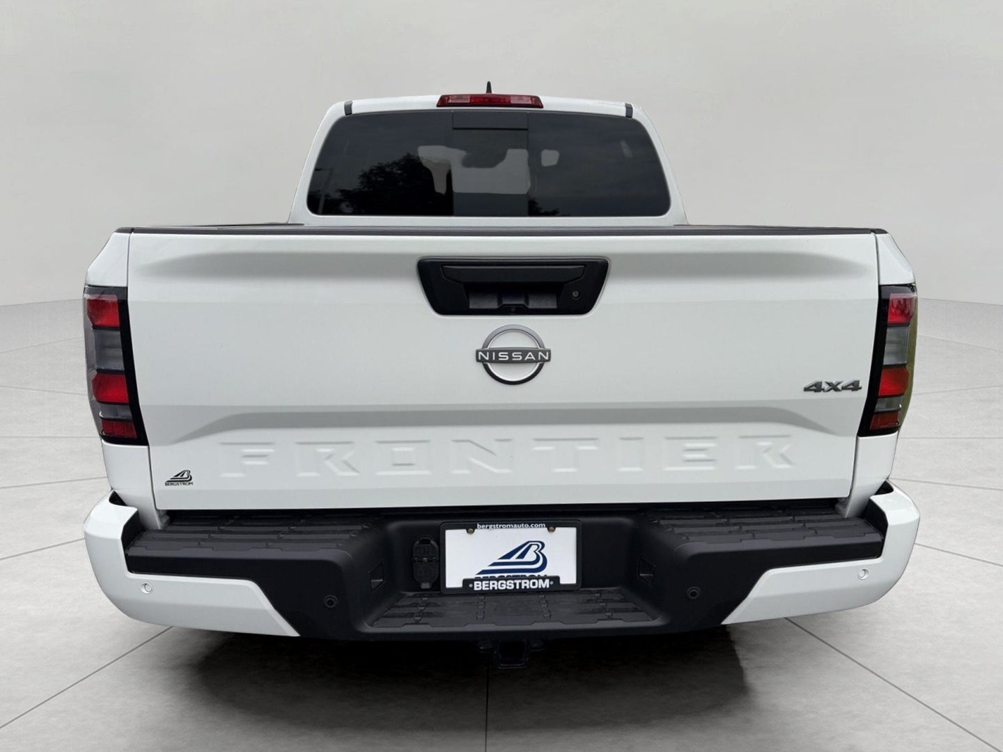 2026 Nissan Frontier Crew Cab 4x4 S