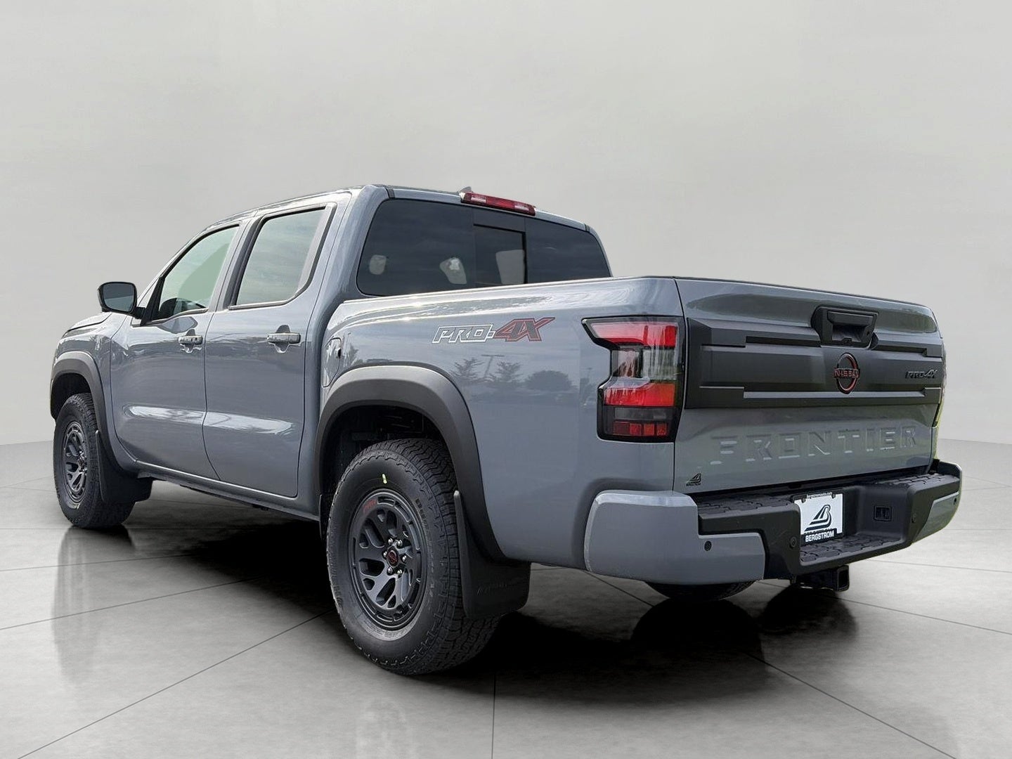 2026 Nissan Frontier Crew Cab 4x4 PRO-4X