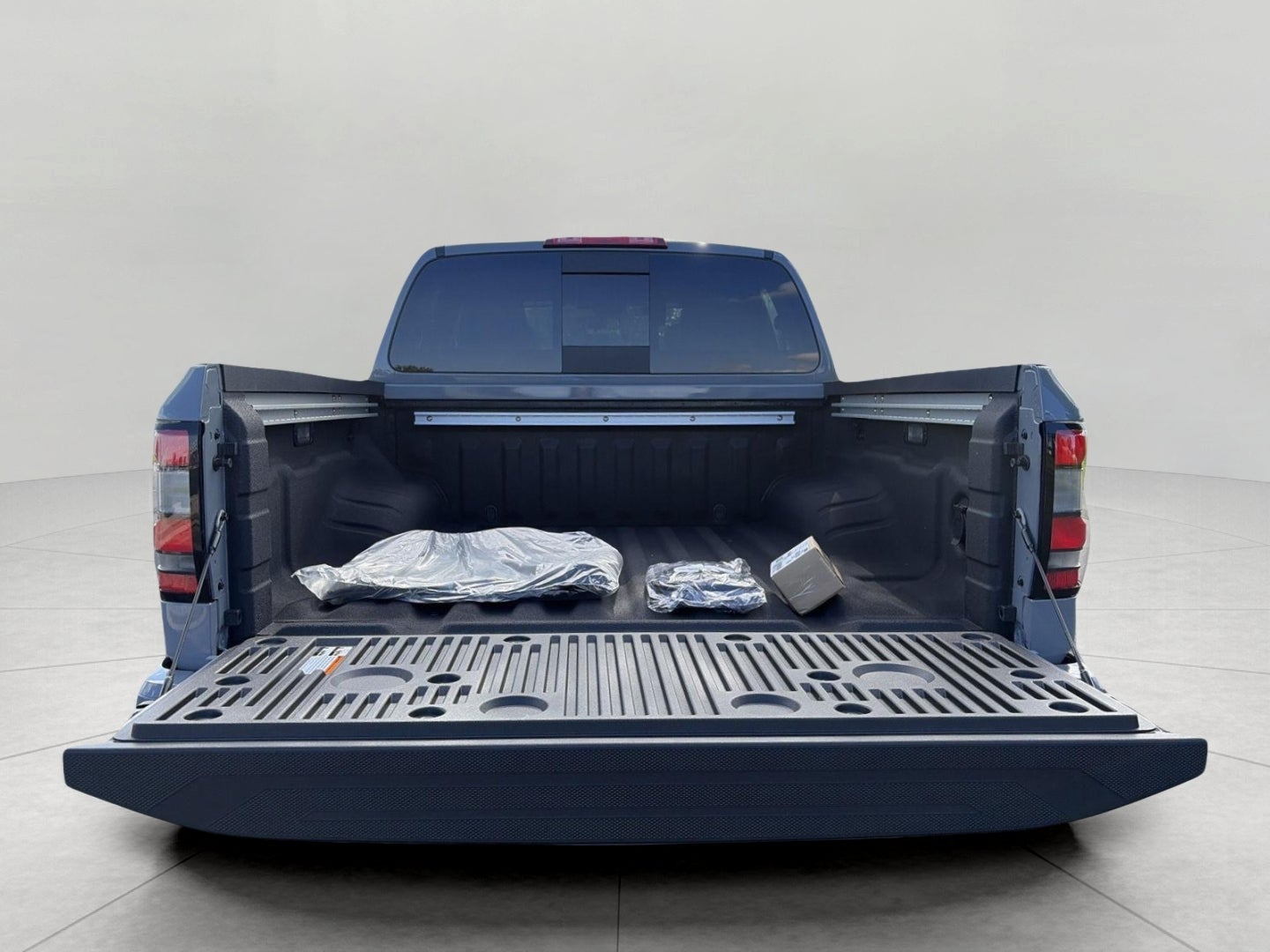 2027 Nissan Frontier Crew Cab 4x4 S