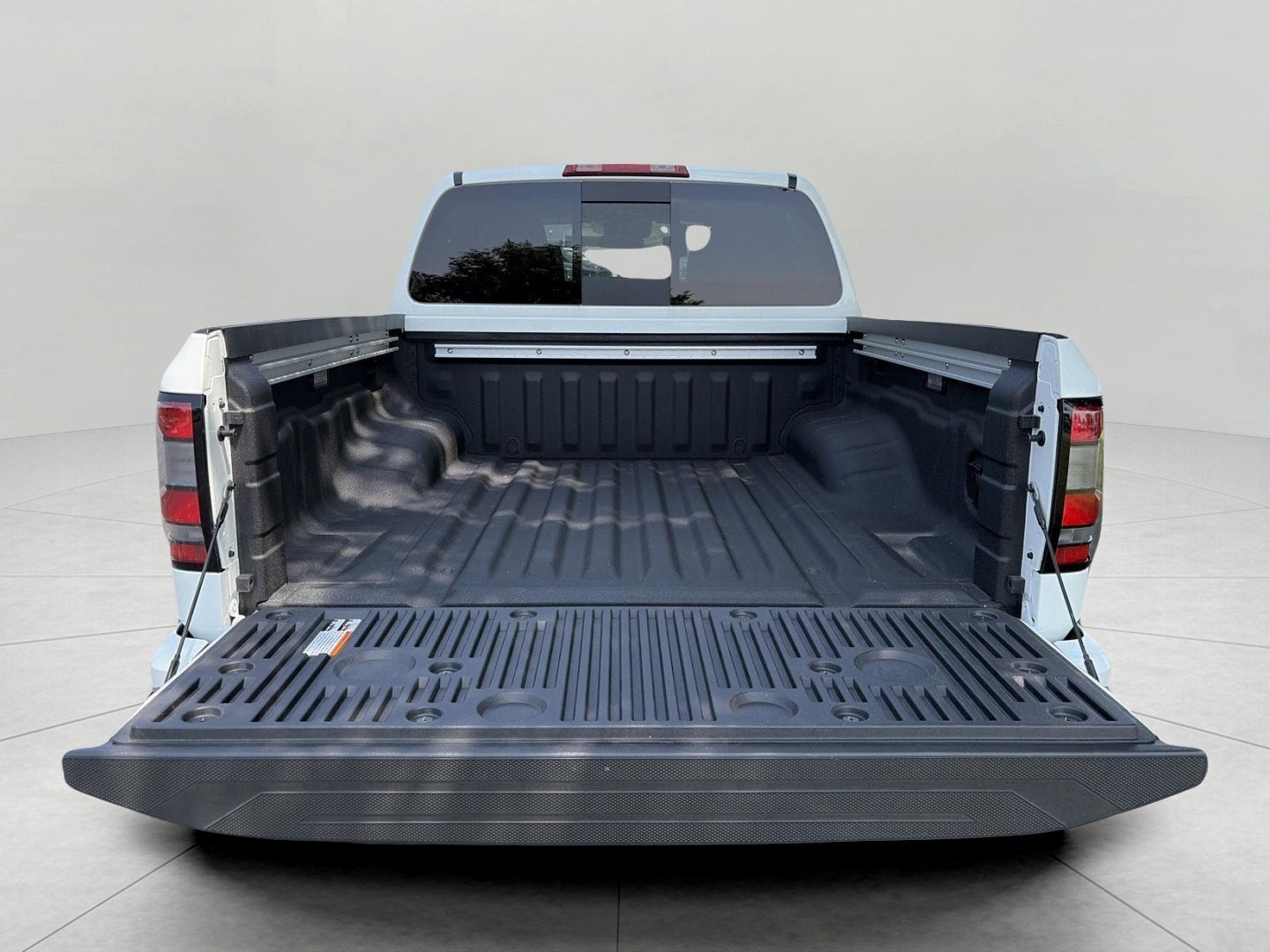 2026 Nissan Frontier Crew Cab 4x4 SV