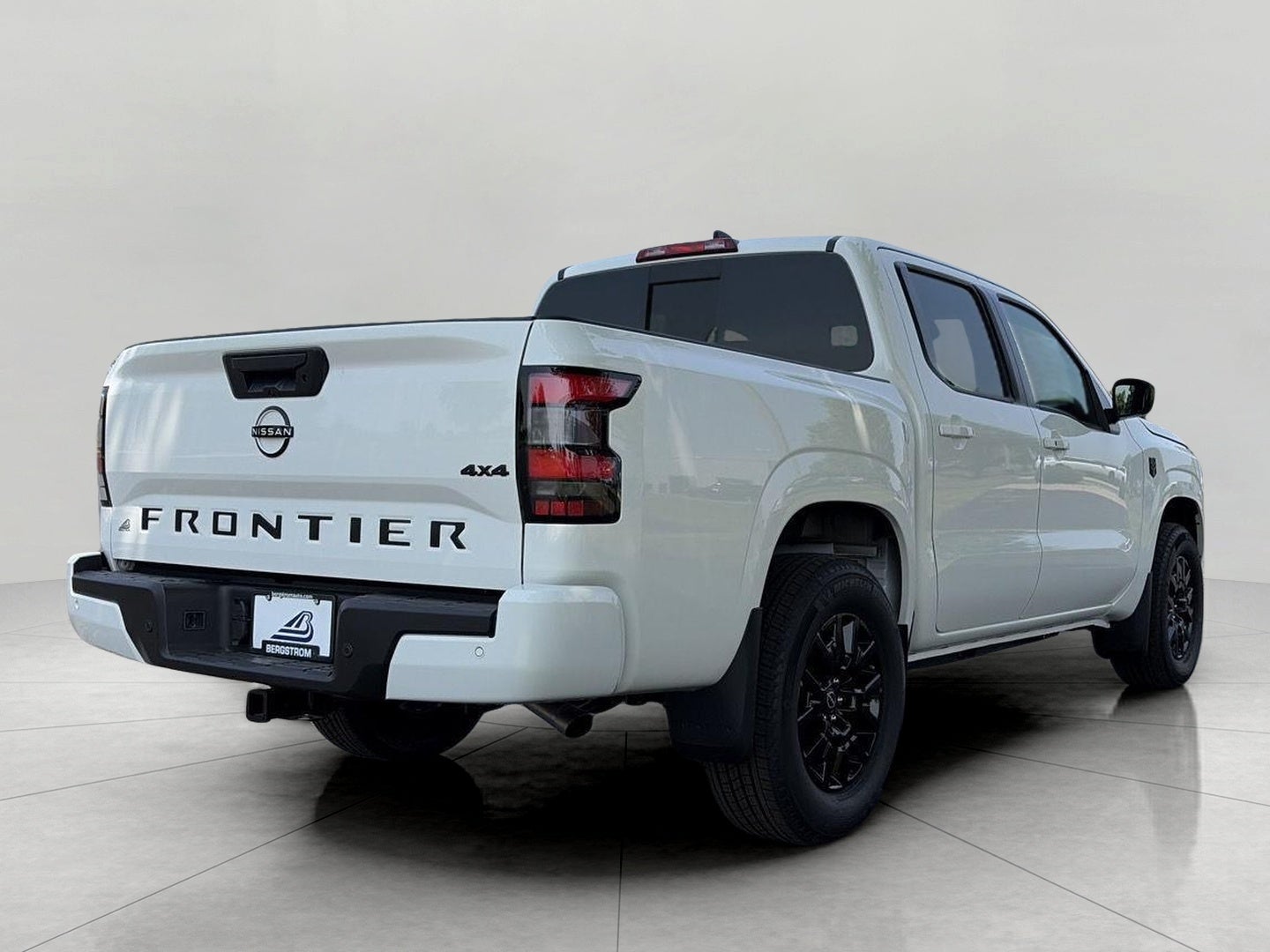 2026 Nissan Frontier Crew Cab 4x4 SV