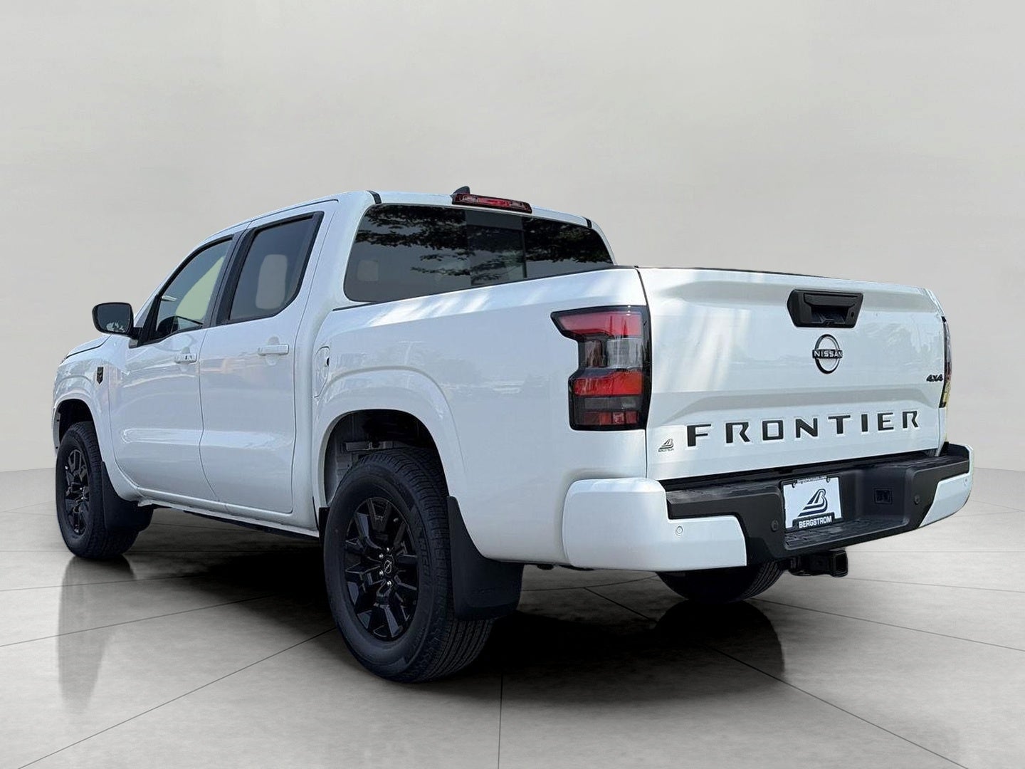 2026 Nissan Frontier Crew Cab 4x4 SV