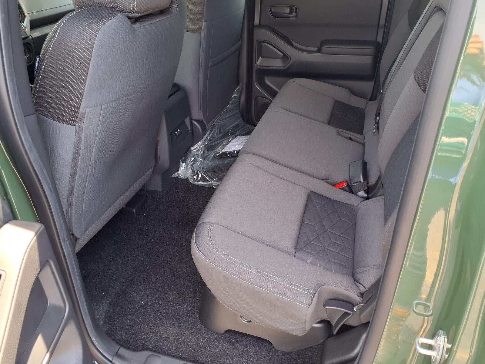 2026 Nissan Frontier Crew Cab 4x4 SV