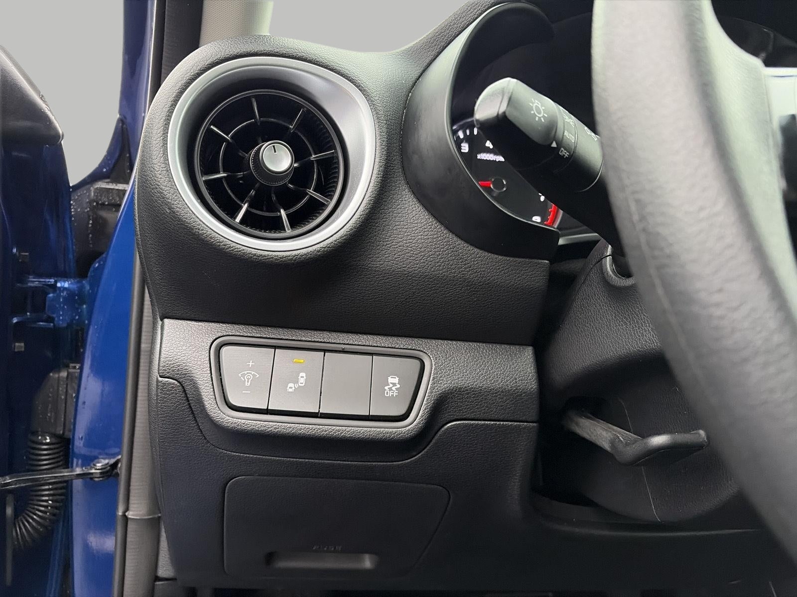 2024 Kia Forte LXS IVT