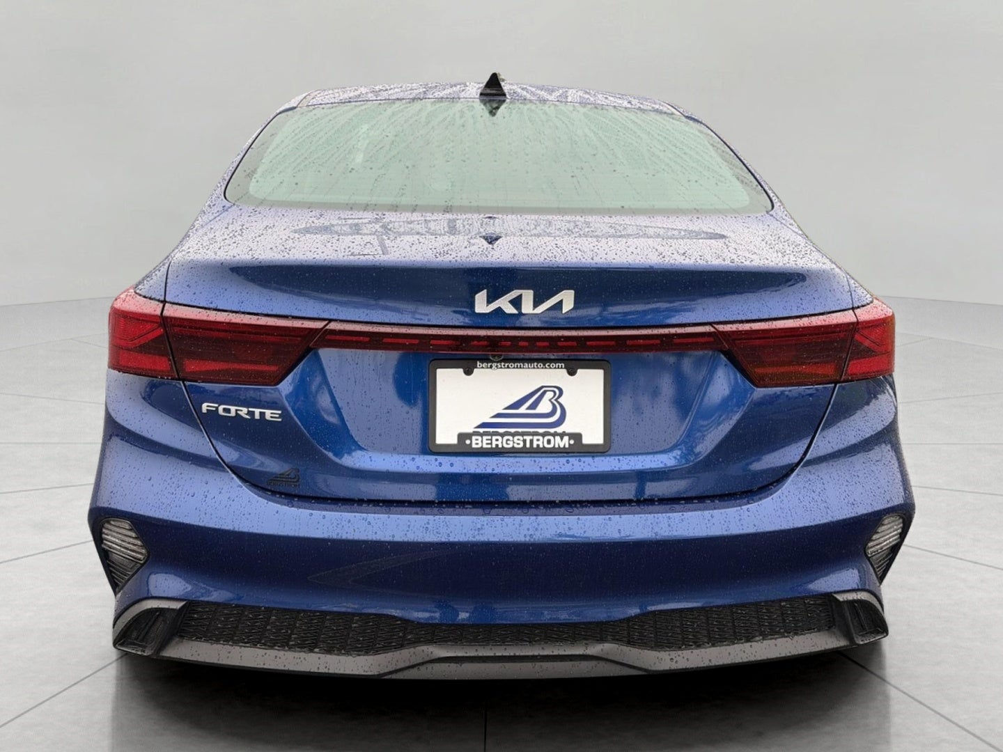 2024 Kia Forte LXS IVT