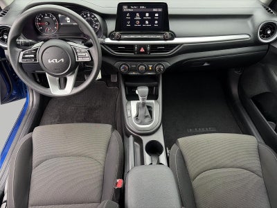 2024 Kia Forte LXS IVT