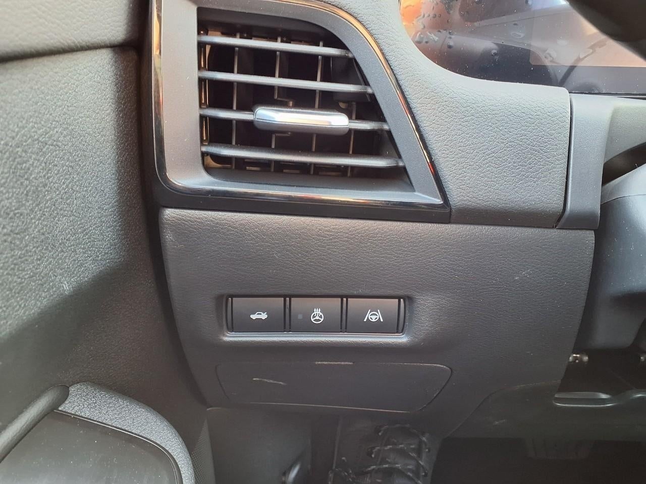 2026 Nissan Sentra SR Sedan