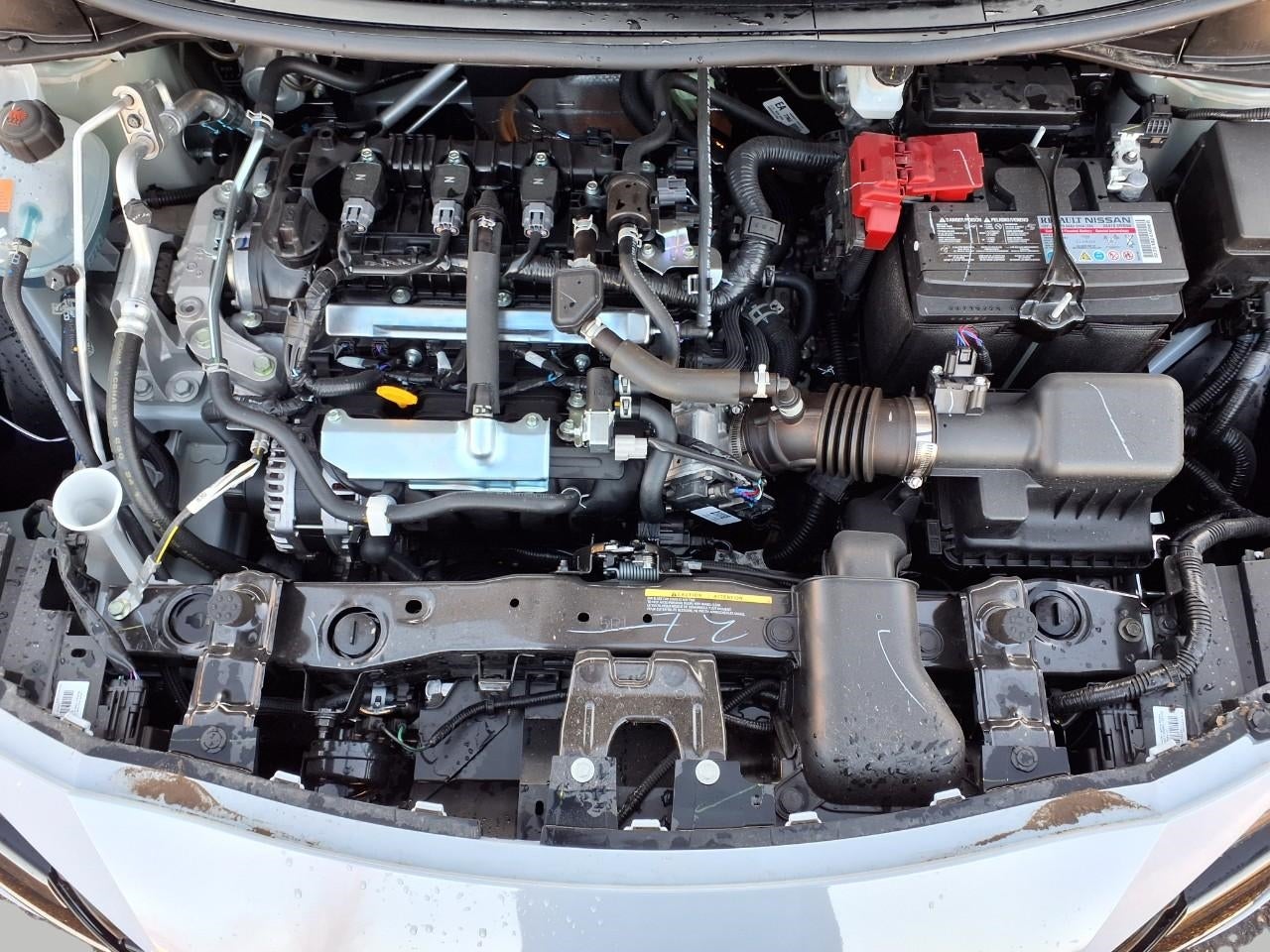 2025 Nissan Versa SR