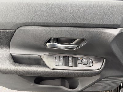 2027 Nissan Kicks SV AWD