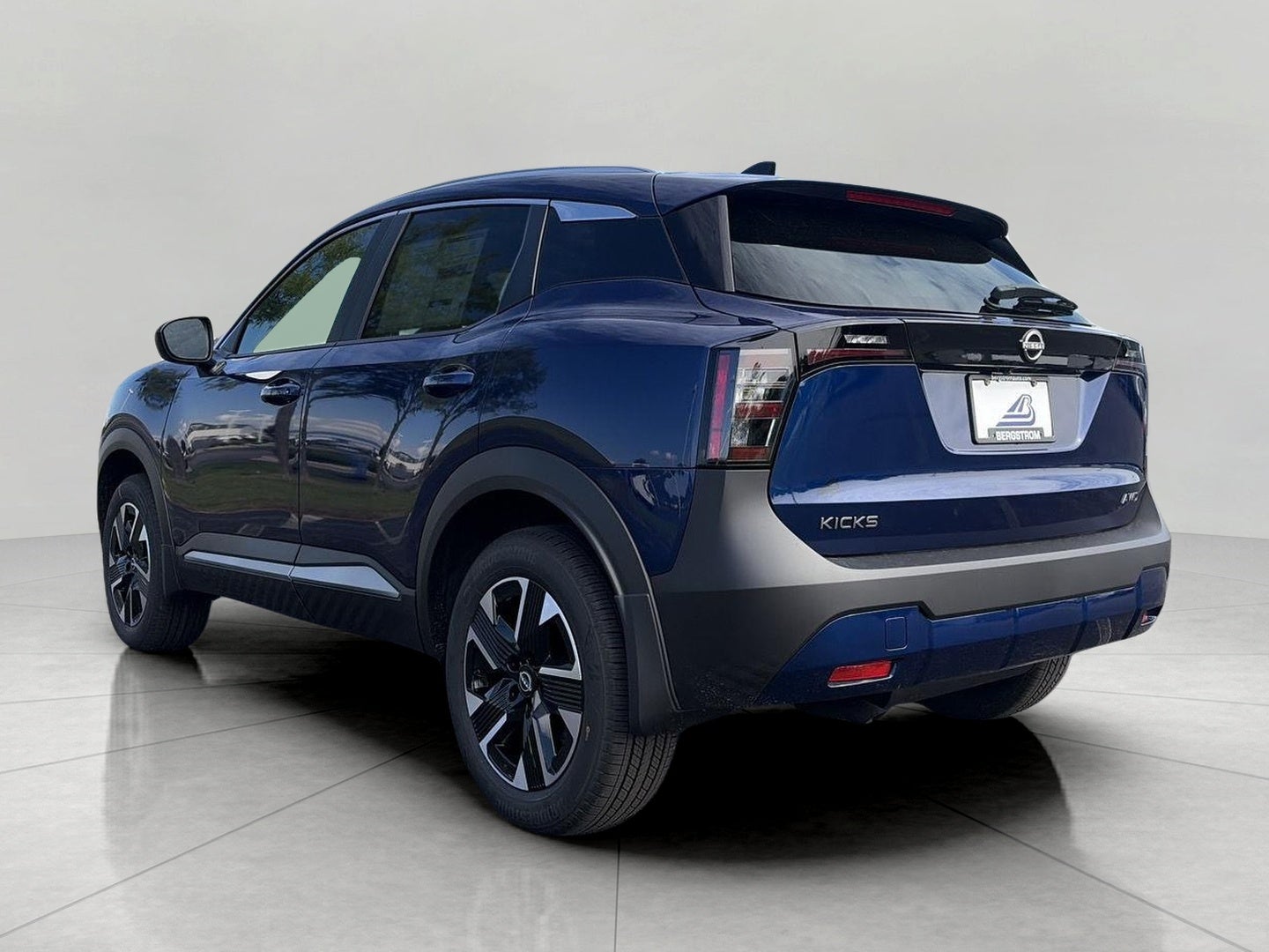 2027 Nissan Kicks SV AWD