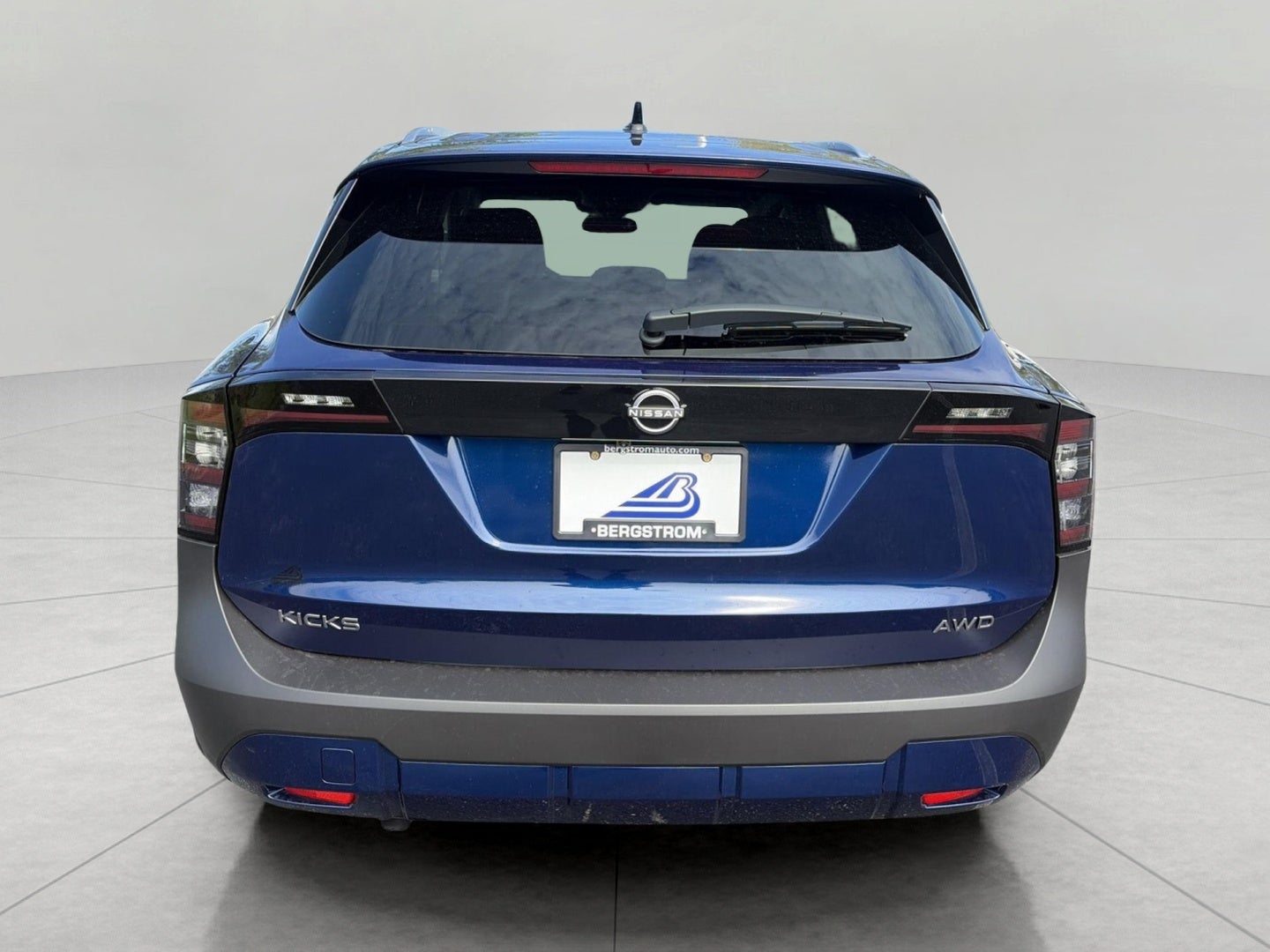 2027 Nissan Kicks SV AWD