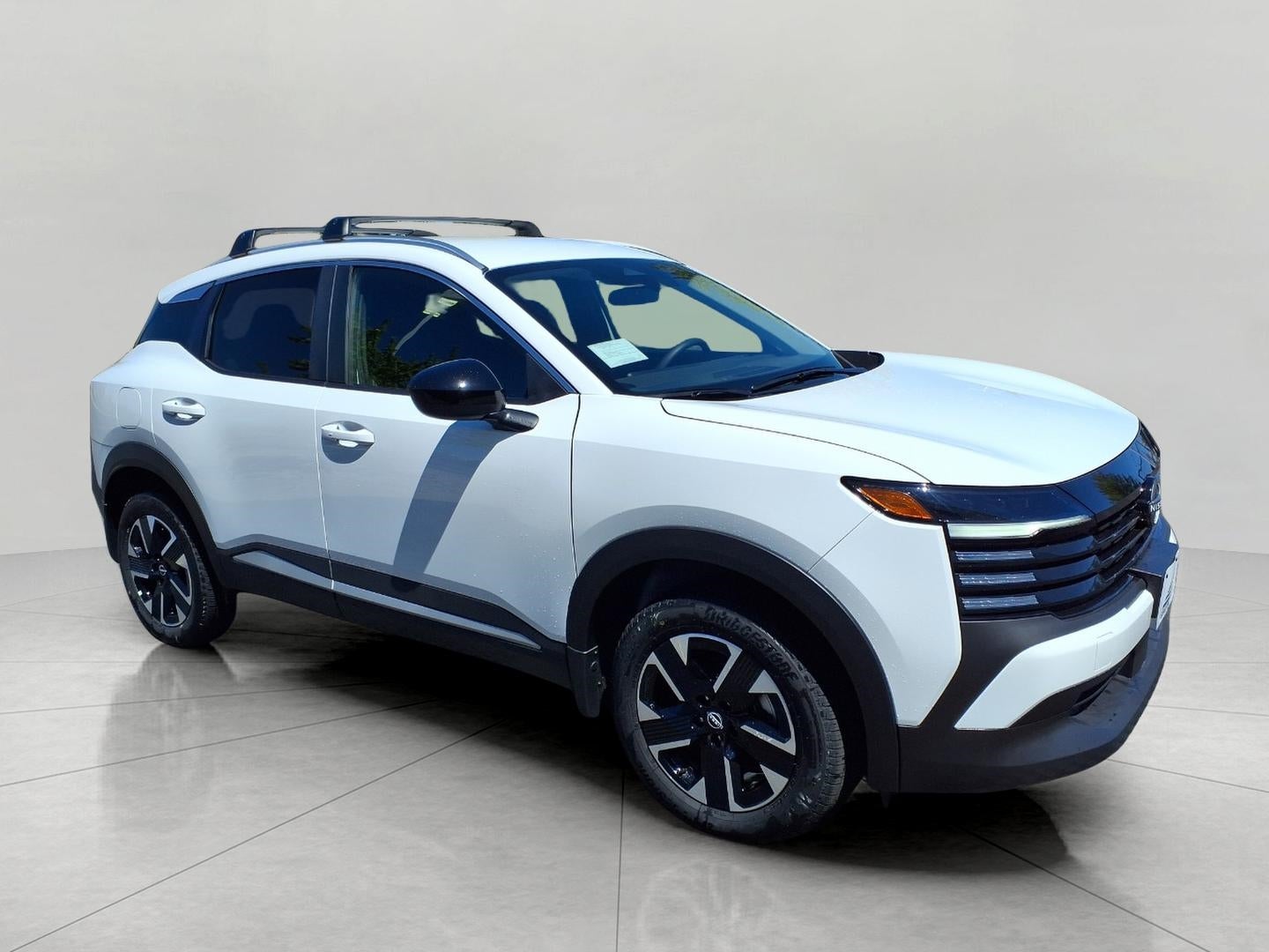 2026 Nissan Kicks 2.0 SV AWD's photo