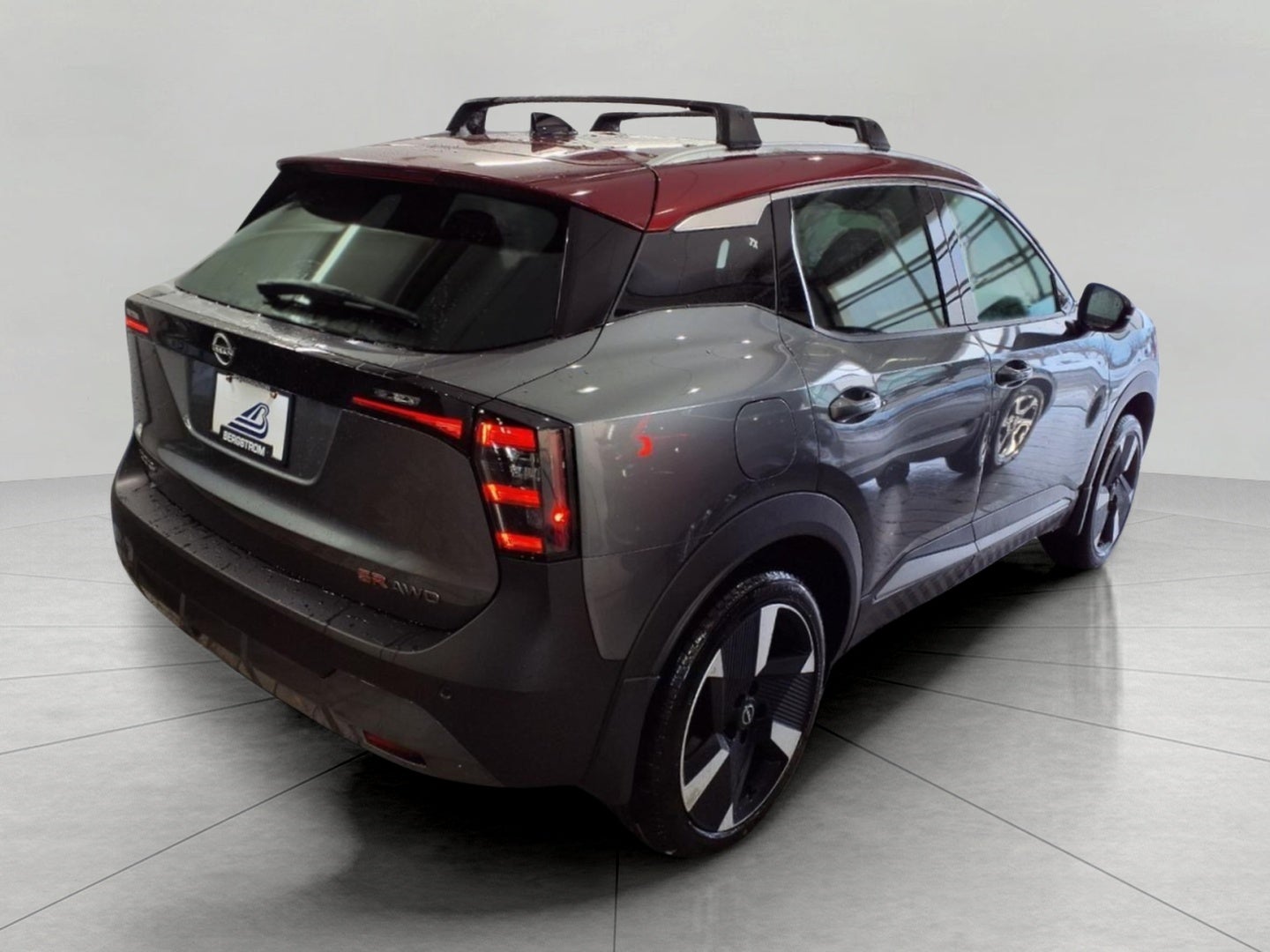 2026 Nissan Kicks SR AWD