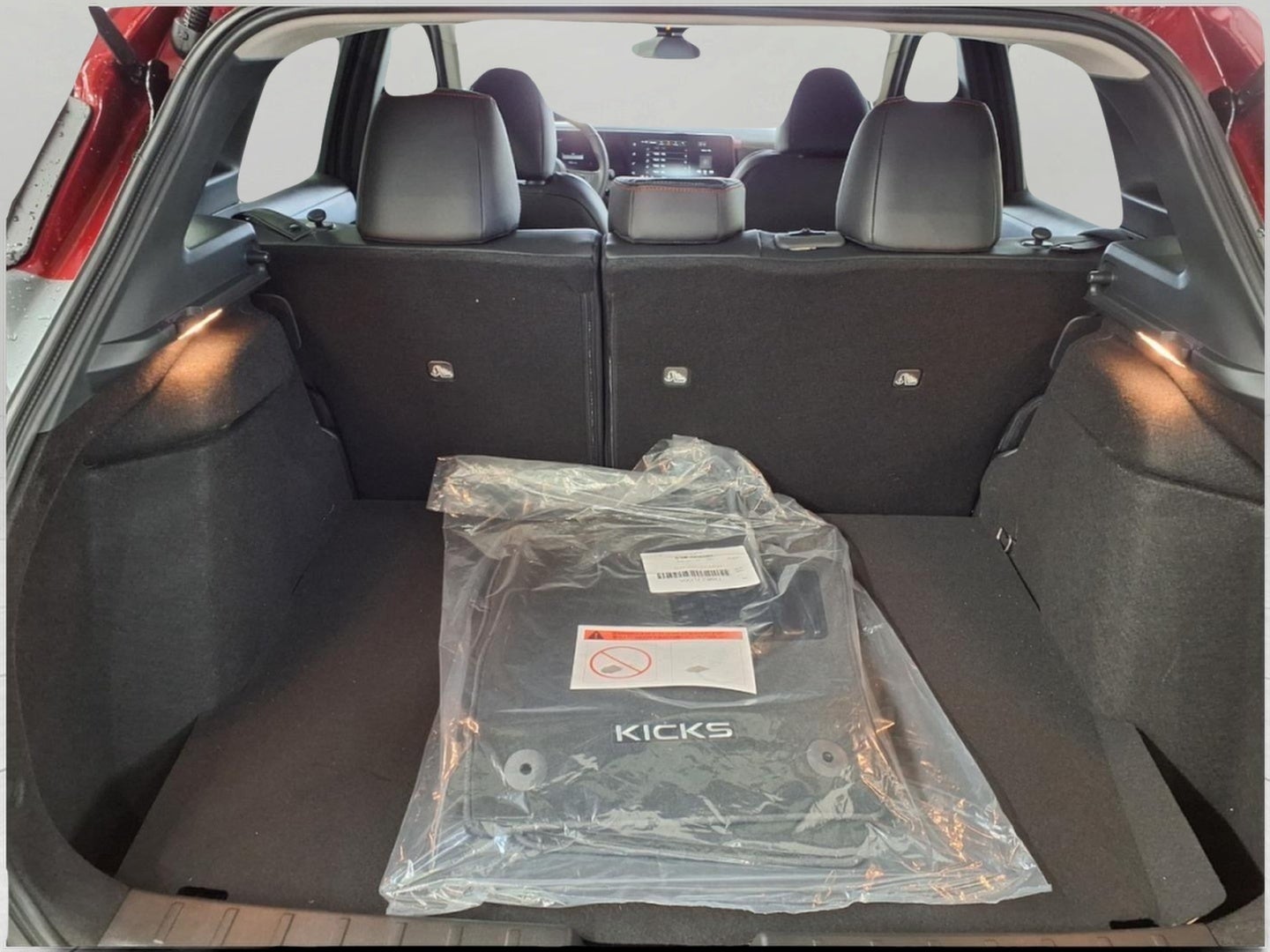 2026 Nissan Kicks SR AWD