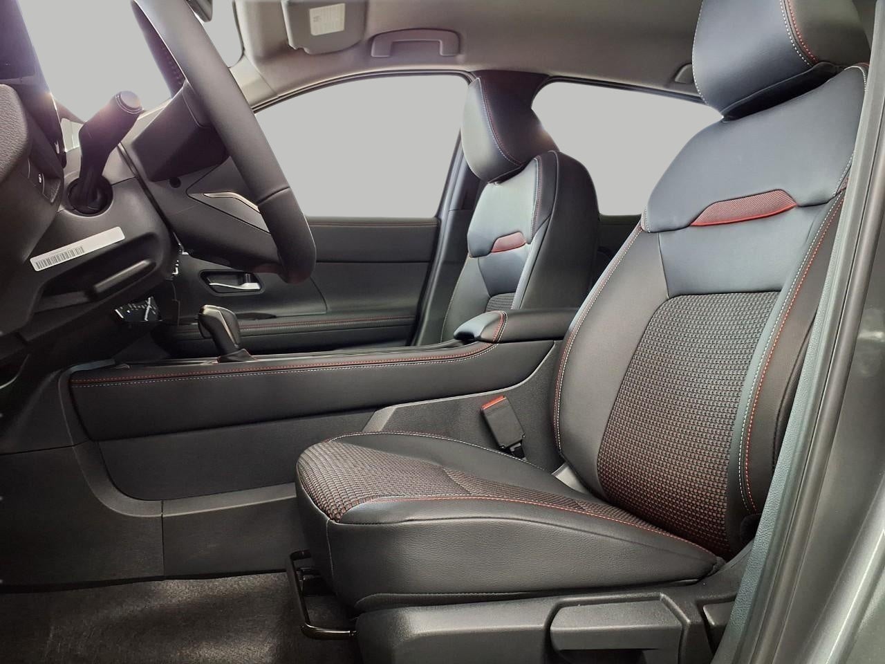 2026 Nissan Kicks SR AWD