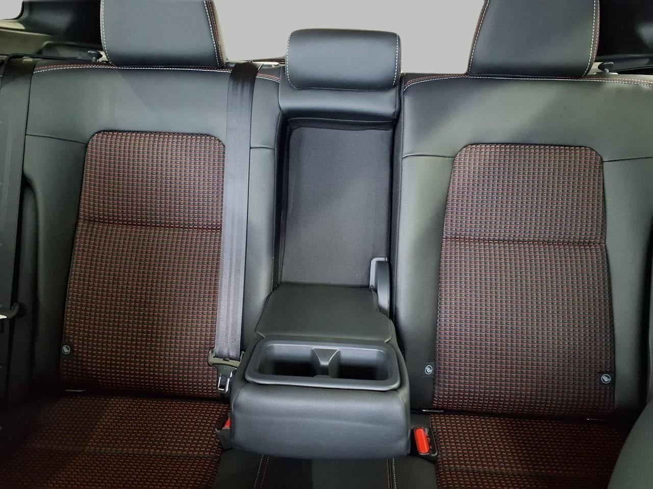 2026 Nissan Kicks SR AWD