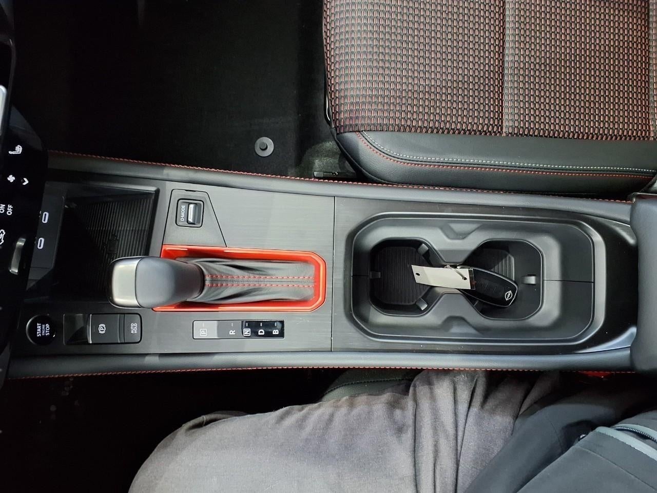 2026 Nissan Kicks SR AWD