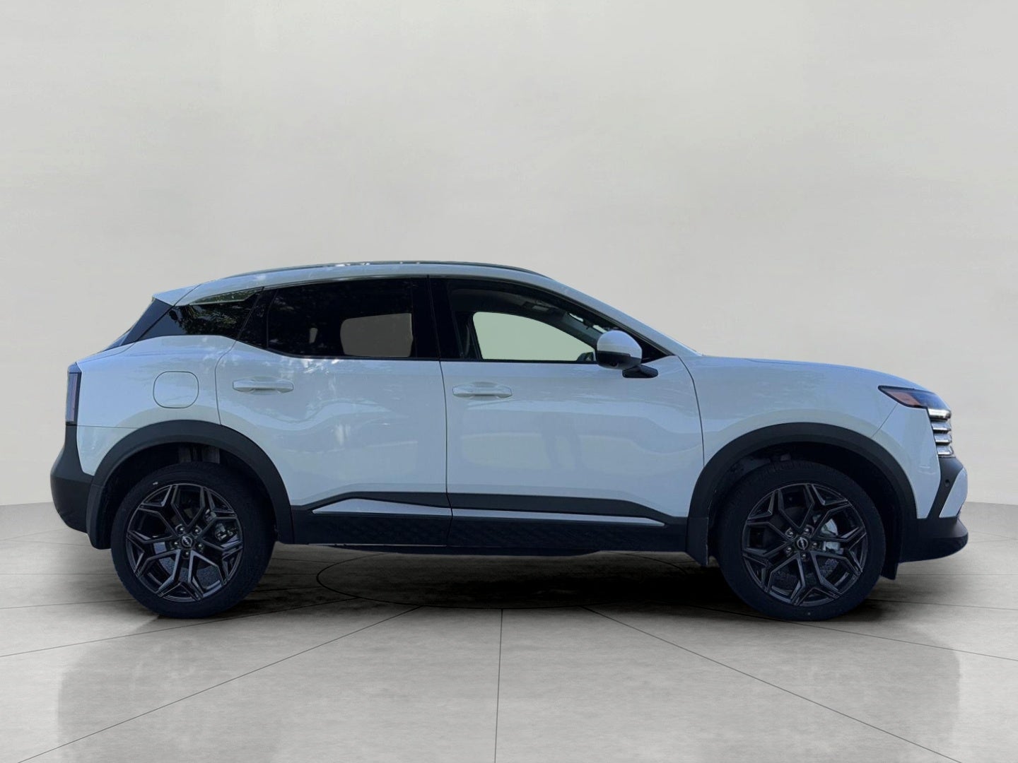 2025 Nissan Kicks SR AWD