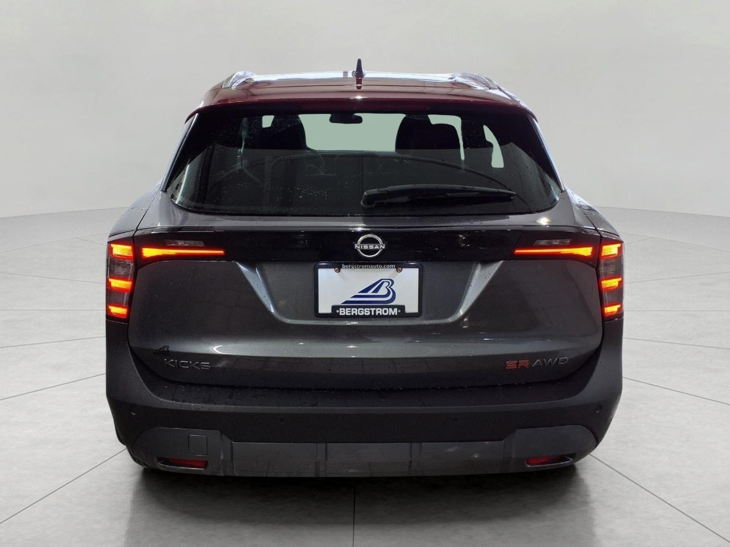 2026 Nissan Kicks SR AWD