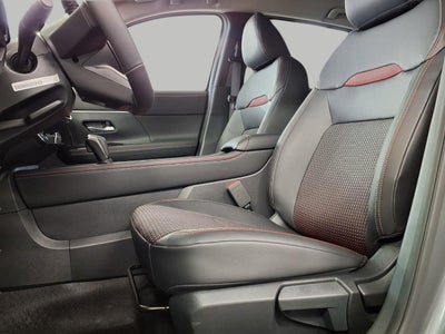 2026 Nissan Kicks SR AWD