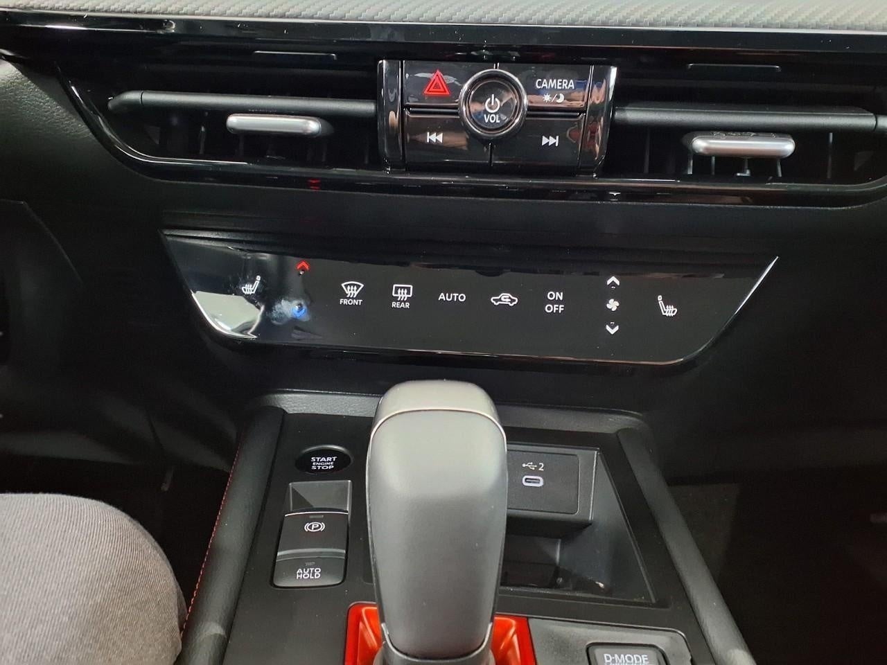 2026 Nissan Kicks SR AWD
