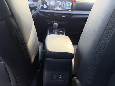 2027 Nissan Kicks SR AWD