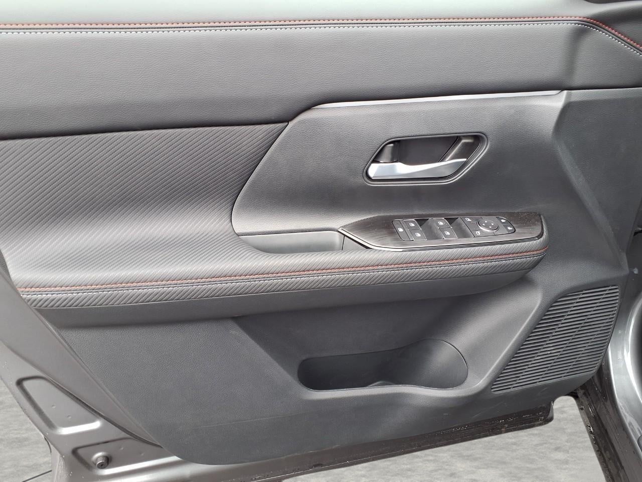 2026 Nissan Kicks SR AWD