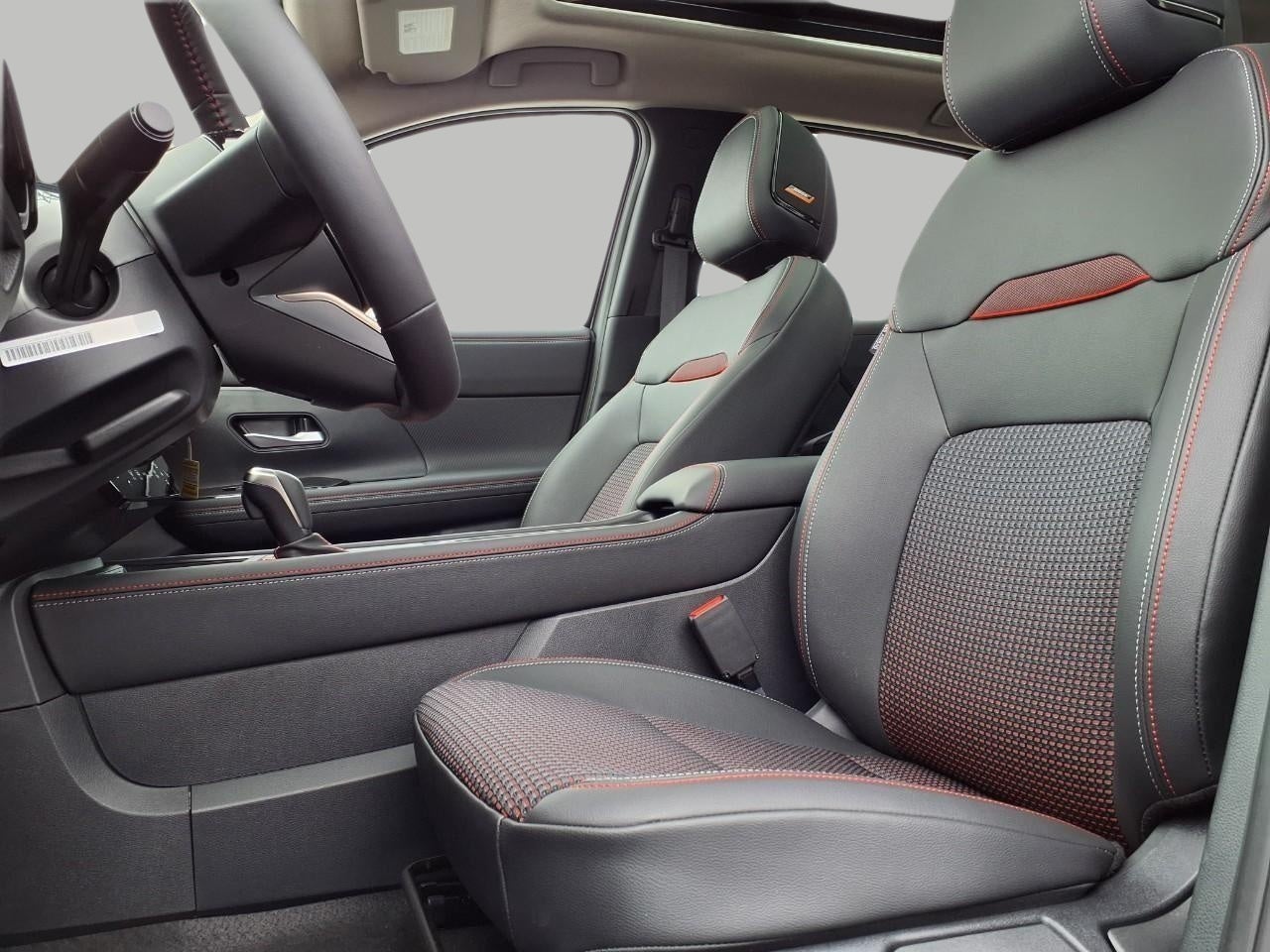 2026 Nissan Kicks SR AWD