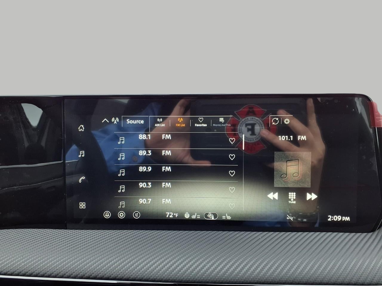 2026 Nissan Kicks SR AWD