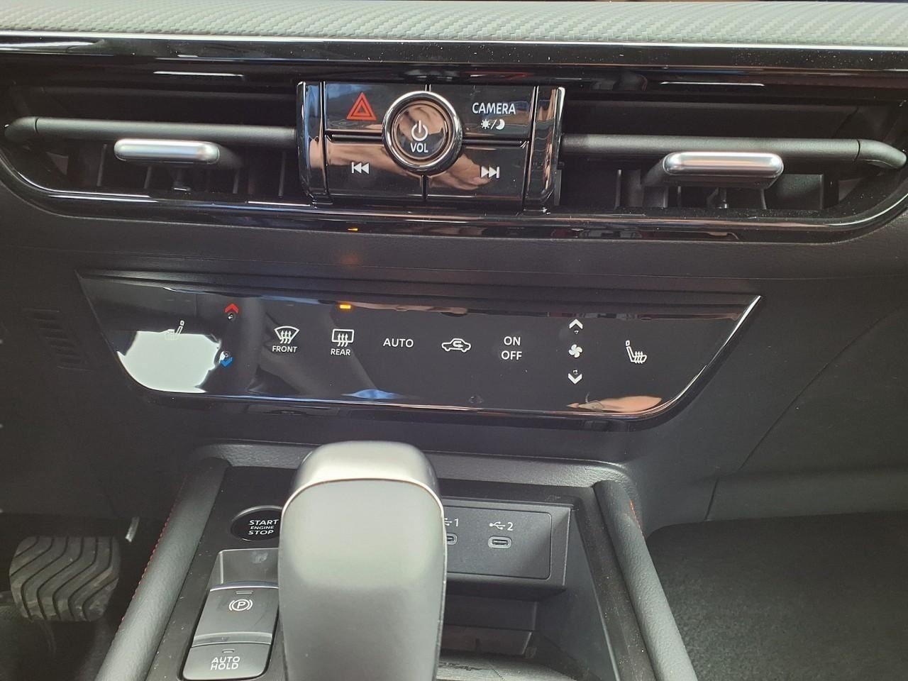 2026 Nissan Kicks SR AWD