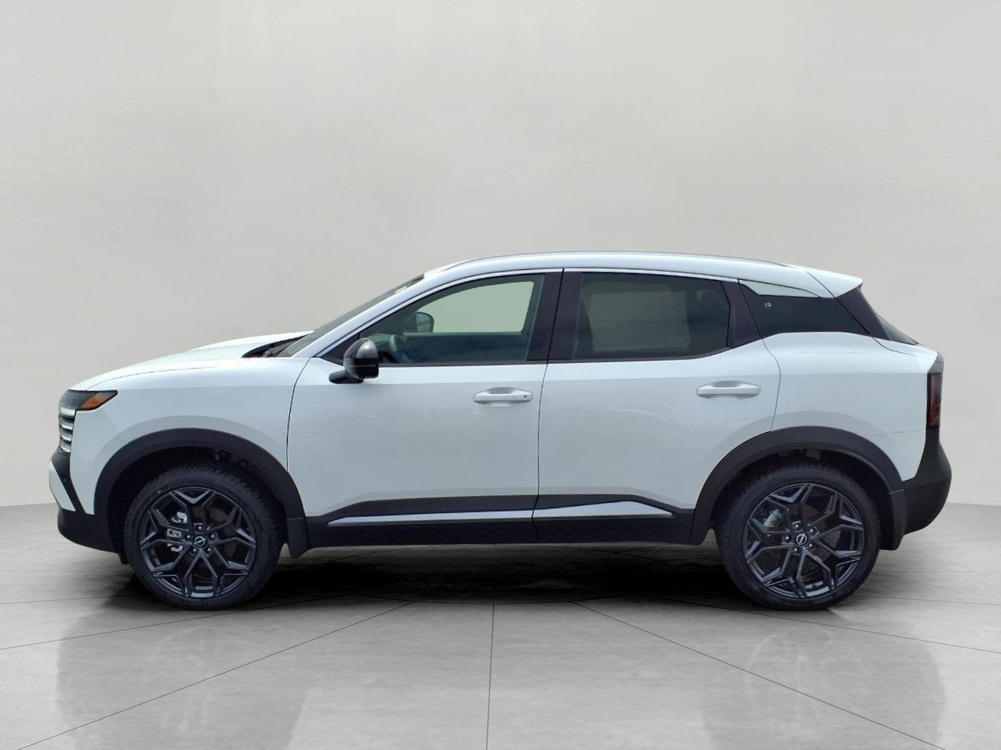 2026 Nissan Kicks SR AWD