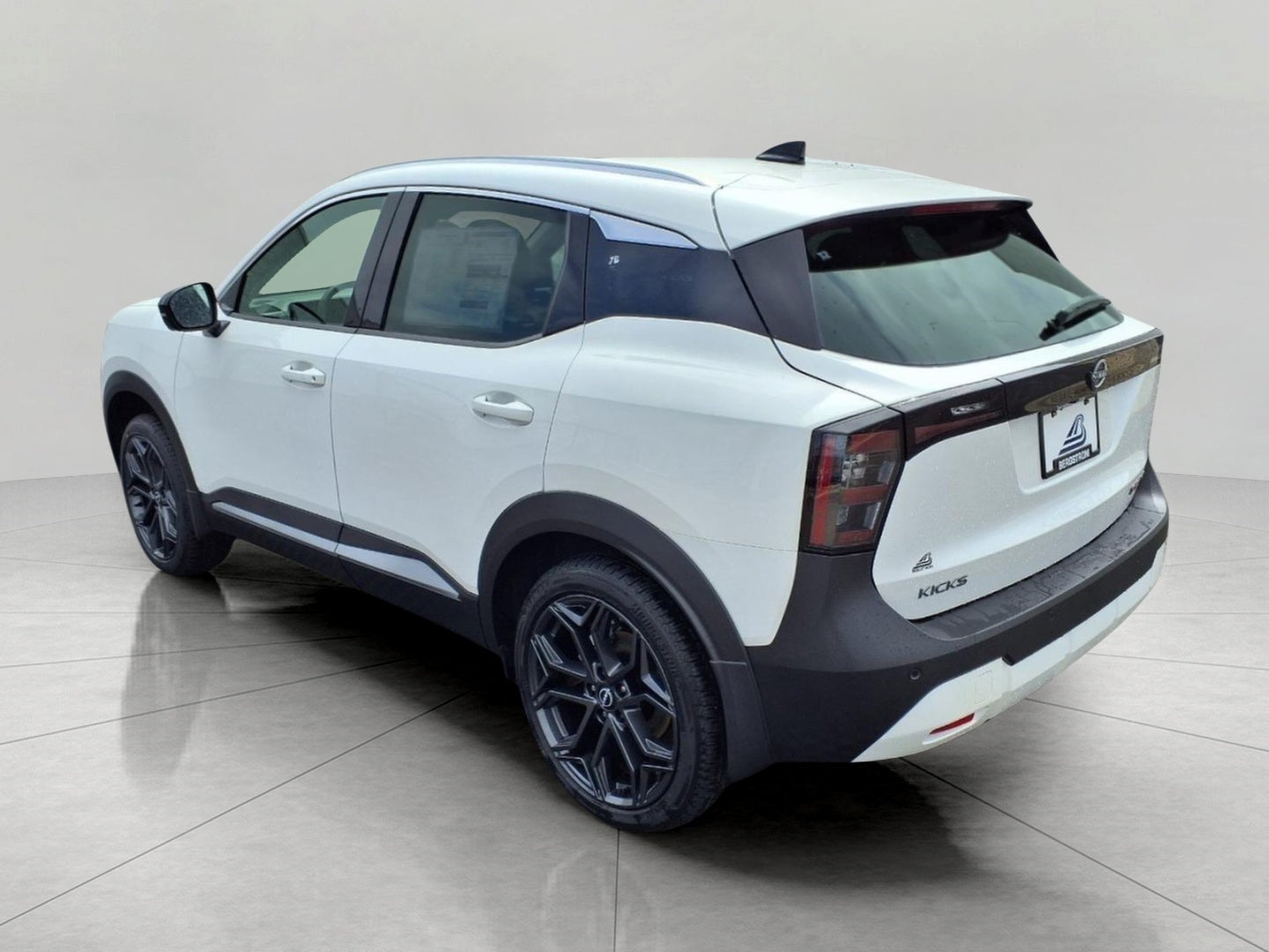 2026 Nissan Kicks SR AWD