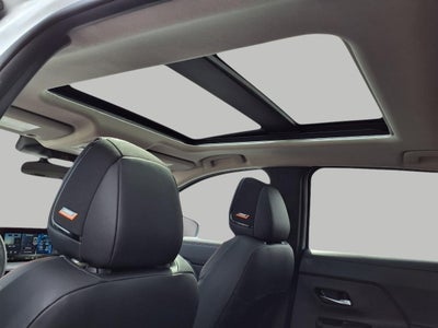 2026 Nissan Kicks SR AWD