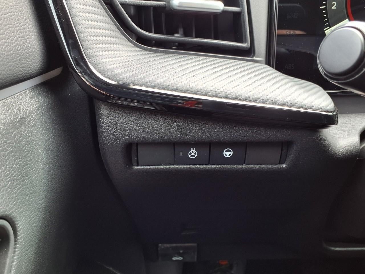 2026 Nissan Kicks SR AWD