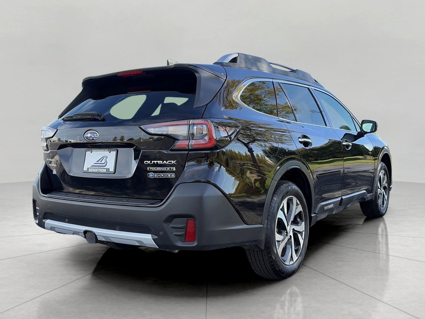 2022 Subaru Outback Touring XT CVT