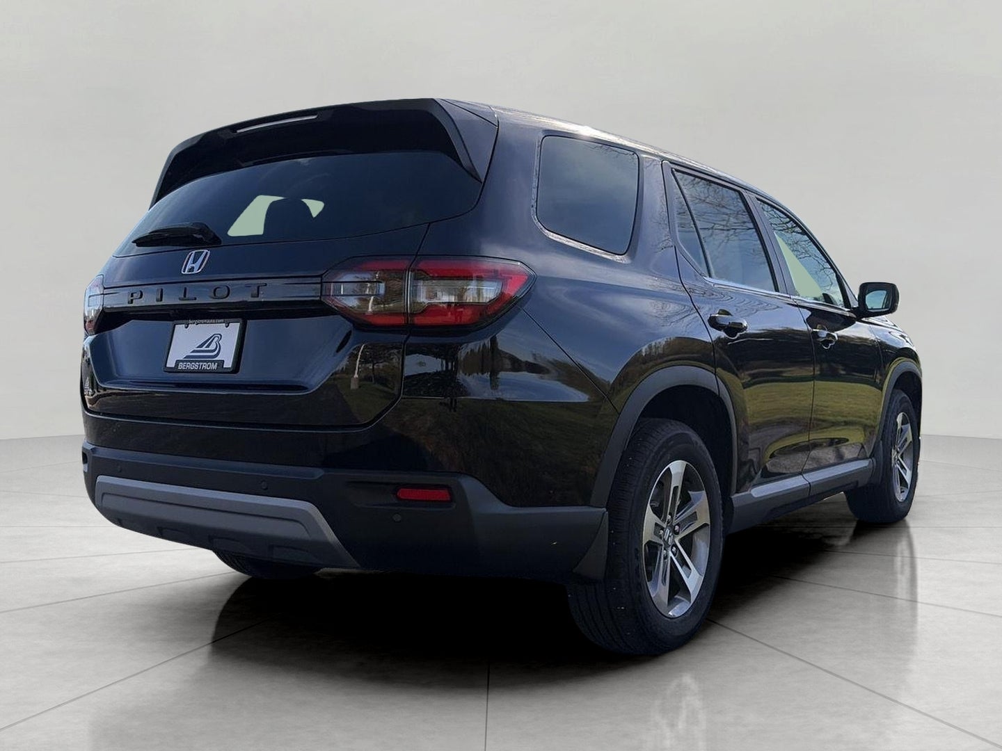 2023 Honda Pilot EX-L 7 Passenger AWD